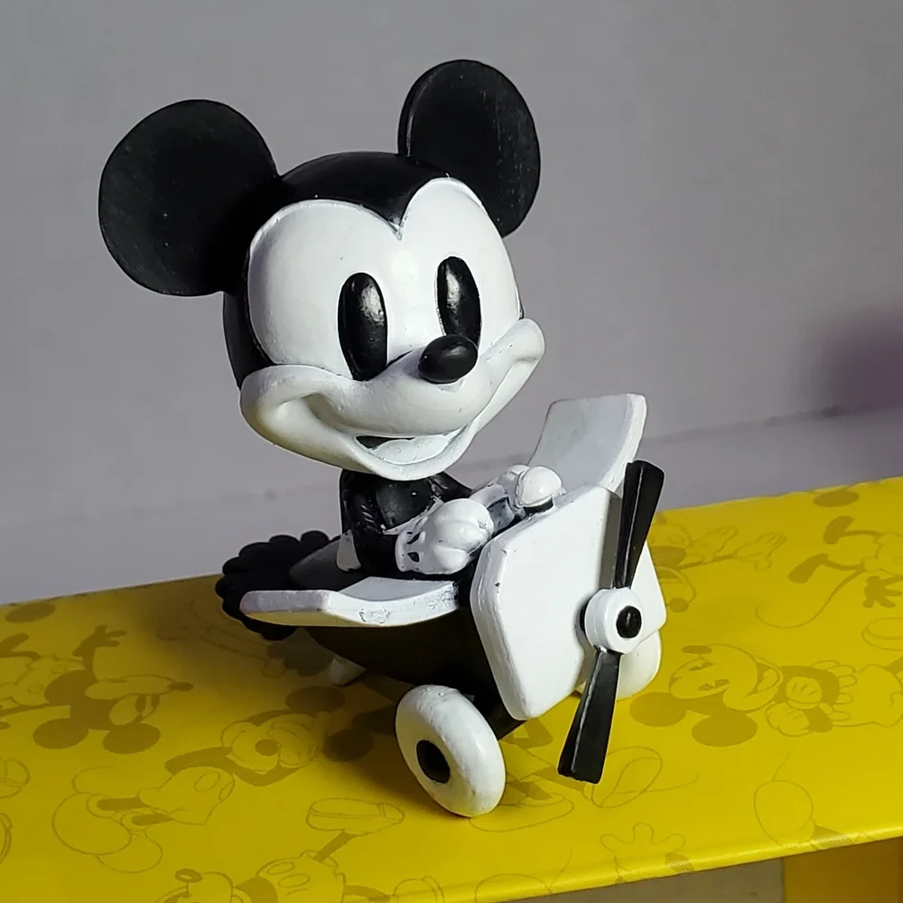 Funko Pop Disney Mickey 90 Years Mickey Mouse Convention Limited Edition *READ